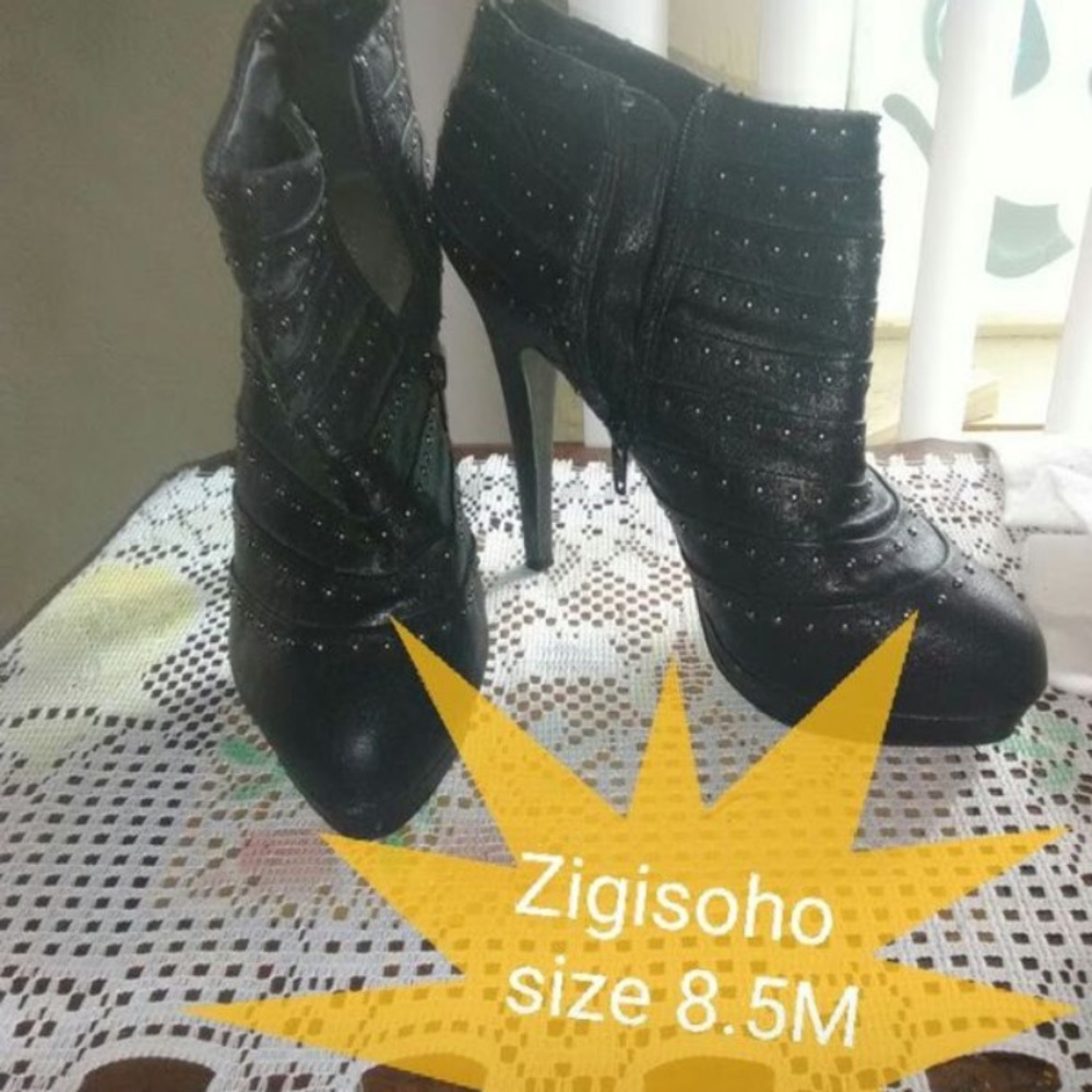 Ankle boots